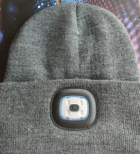 Screenshot 2025-11-05 at 16-10-30 CZAPKA ZIMOWA OCIEPLANA Z LAMPKĄ LED SZARA (5902973677171) • Cena Opinie • Czapki 18014442381 • Allegro